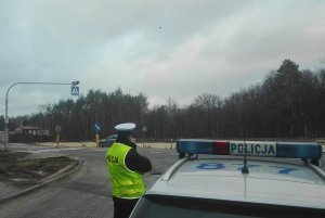 Policjanci podczas działań sylwestrowych (Powiat Otwocki 2018r.)