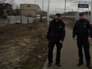 Policjanci wspólnie ze Strażą Ochrony Kolei w akcji „RAD – Aktywna Tarcza”