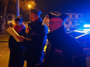 Dzielnicowi z otwockiej komendy, komisariatów i posterunków podczas akcji, działań i spotkań ze społeczeństwem