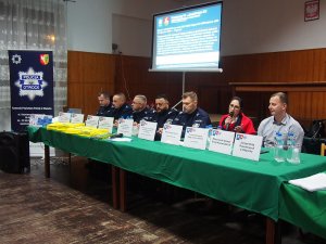Dzielnicowi z otwockiej komendy, komisariatów i posterunków podczas akcji, działań i spotkań ze społeczeństwem