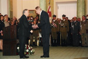 Odebranie odznaczenia z rąk Prezydenta RP Lecha Kaczyńskiego