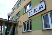 Na zdjęciu widać budynek Komendy Powiatowej Policji w Otwocku.