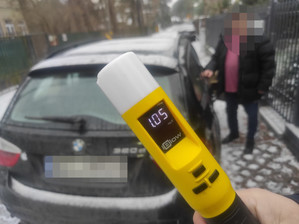 Policjant podczas czynności służbowych