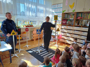 Otwoccy policjanci z wizytą w Przedszkolu nr 12 w Otwocku