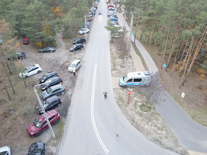 Otwoccy policjanci dbają o bezpieczeństwo w rejonie cmentarzy