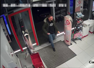 ROZPOZNAJESZ TYCH MĘŻCZYZN? POINFORMUJ NAS O TYM!