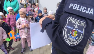 Otwoccy policjanci z kolejną wizytą w przedszkolu