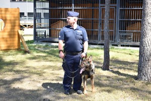 „Bary” przechodzi na emeryturę- pożegnanie otwockiego policyjnego psa służbowego