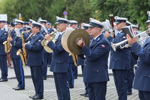 Uroczyste obchody 106. rocznicy powołania Policji Państwowej w Komedzie Powiatowej Policji w Otwocku połączone z otwarciem zmodernizowanej siedziby Komendy Powiatowej Policji w Otwocku.