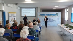 Rok bezpieczeństwa w gm. Celestynów- policjanci z Otwocka z prelekcją o bezpieczeństwie odwiedzili „Koło Seniorów Celestynów”