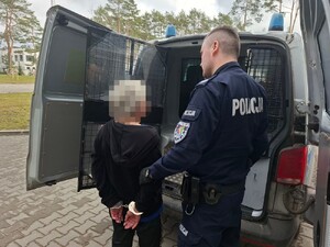 Sprawcy rozboju z niebezpiecznym narzędziem w Józefowie trafili na 3 miesiące do aresztu