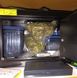 W sejfie zamiast kosztowności- narkotyki