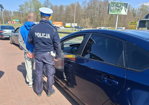 Bezpieczeństwo w przewozach „na aplikację” – otwocka drogówka eliminuje nieodpowiedzialnych kierowców