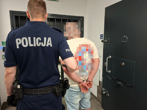 Skrajna nieodpowiedzialność 39-latka. Pijany uciekał Porsche, wioząc dwójkę dzieci