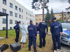 Wyjątkowe warsztaty z zakresu kryminalistyki dla klasy mundurowej w otwockiej komendzie
