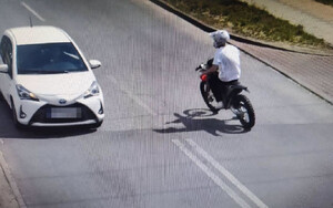 Nastolatek na elektrycznym crossie bez uprawnień i rejestracji. Sprawa trafiła do sądu