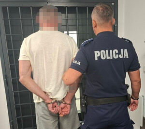 Poszukiwany 49-latek trafił za kratki. Za włamanie spędzi w więzieniu 4 lata