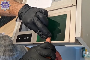 Recydywista znowu za kratami. Otwocka drogówka i śledczy z Karczewa przejęli ponad pół kilograma narkotyków